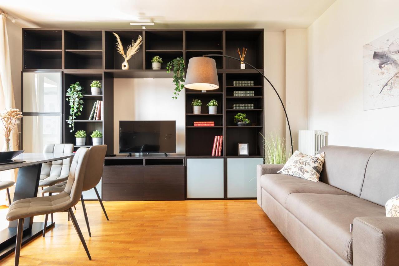 Tortona-Design District, Splendido Appartamento Con Garage Privato Milan Bagian luar foto