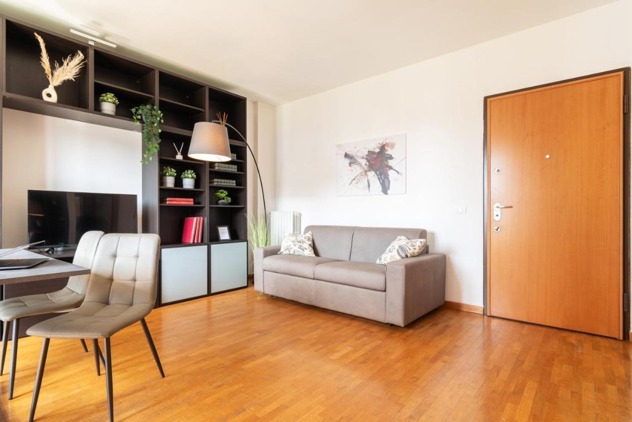 Tortona-Design District, Splendido Appartamento Con Garage Privato Milan Bagian luar foto